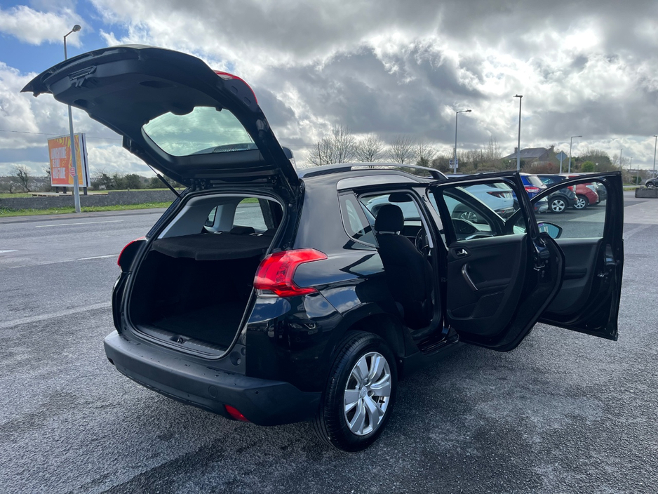 2016 Peugeot 2008 - image 8