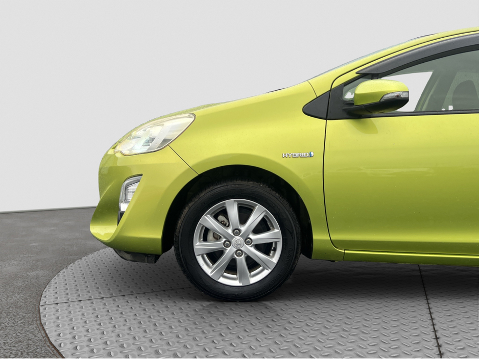 2017 Toyota Aqua 2017 Toyota Aqua 1.5 Self Charging Hybrid €10,950