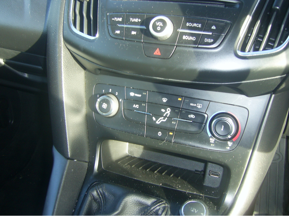 2017 Ford Focus ST-LINE 1.5 TD 120PS 6SPEED 4DR €9,950