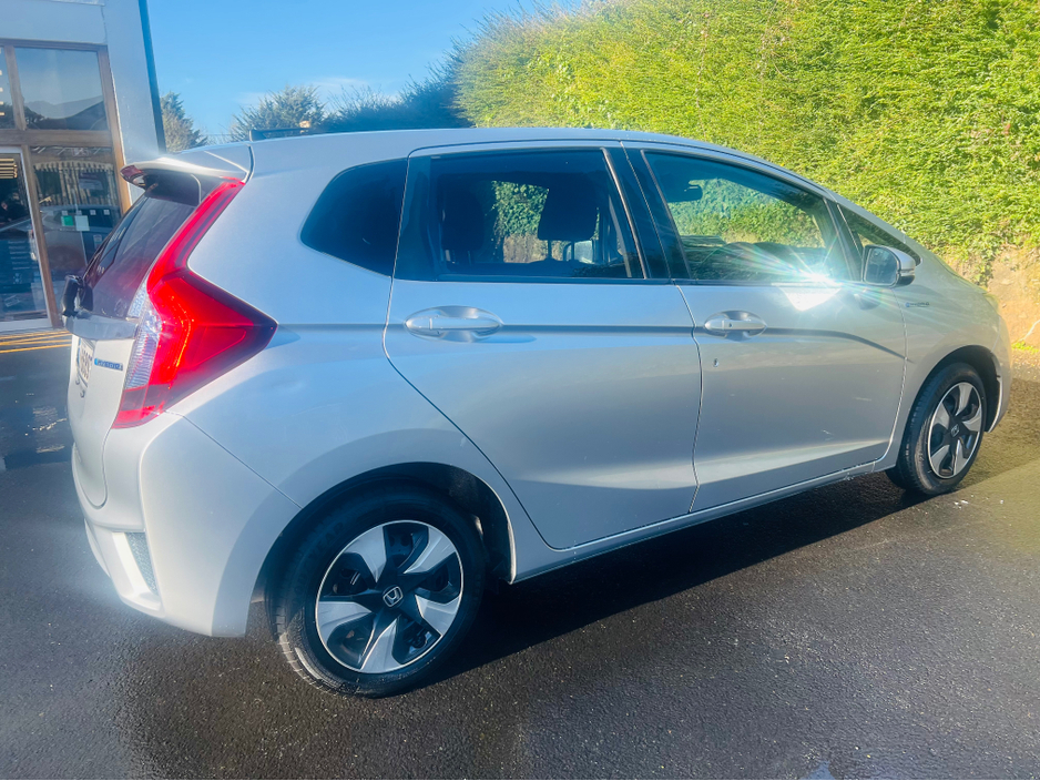 2017 Honda Fit DAA-GP5 €12,950