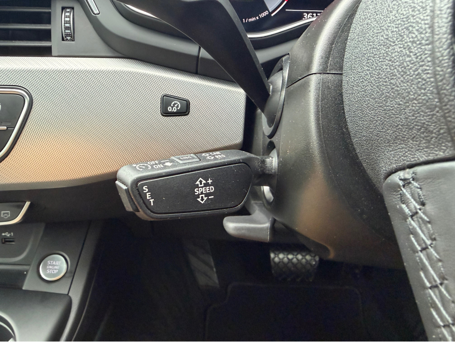 2022 Audi A4 2.0 TDi 35 SPORT EDITION163PS//VERY LOW MILEAGE//FULL SERVICE HISTORY//SIMI AND AA DEALER €34,950