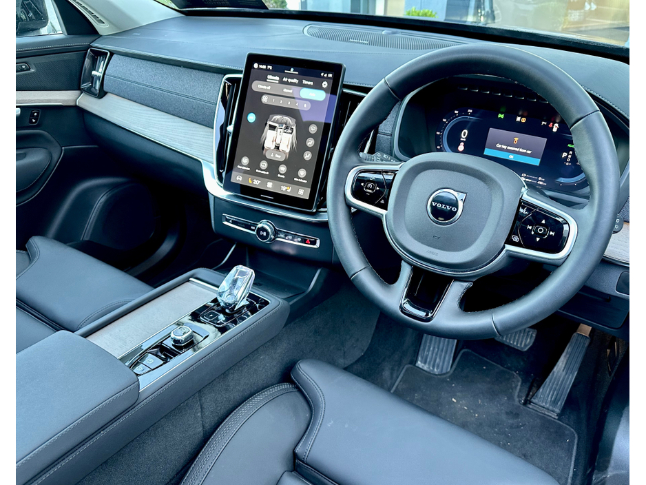 2025 Volvo XC90 + T8 PHEV AWD AUTO PLUS €78,950