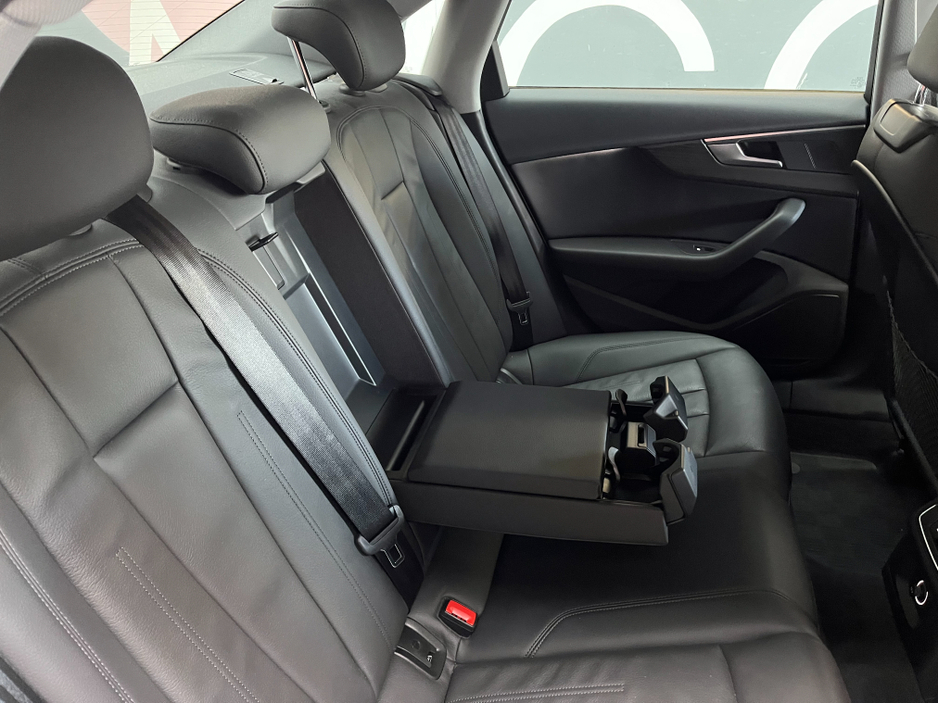 2019 Audi A4 - image 14