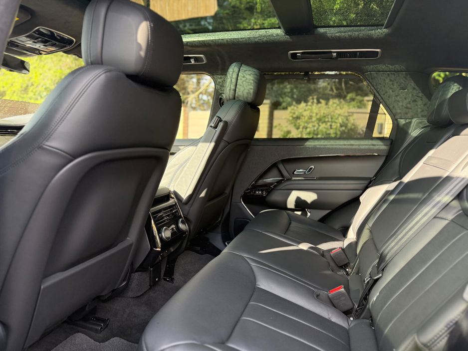 2025 Land Rover Range Rover Sport - image 17