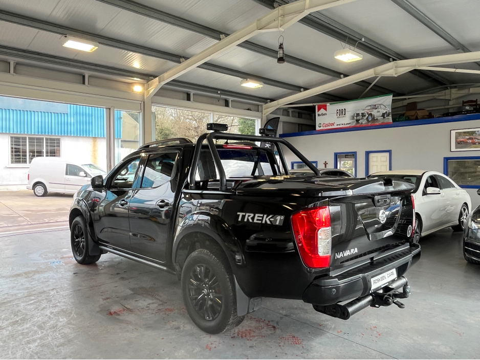 2017 Nissan Navara - image 7