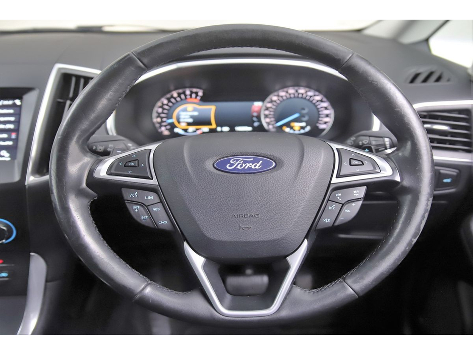 2018 Ford S-Max - image 18
