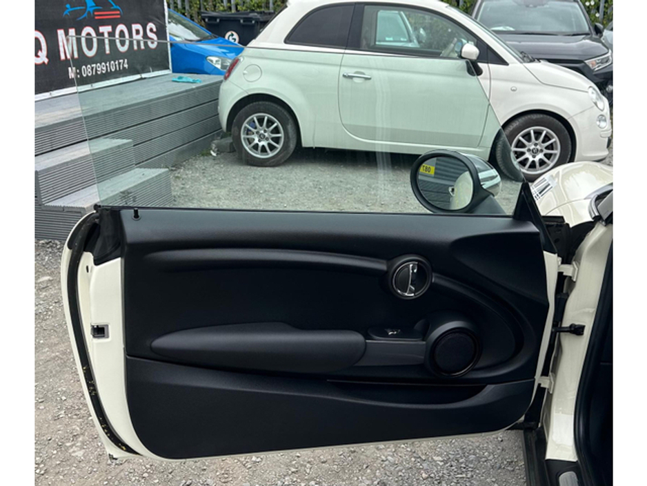 2017 MINI Cooper - image 10