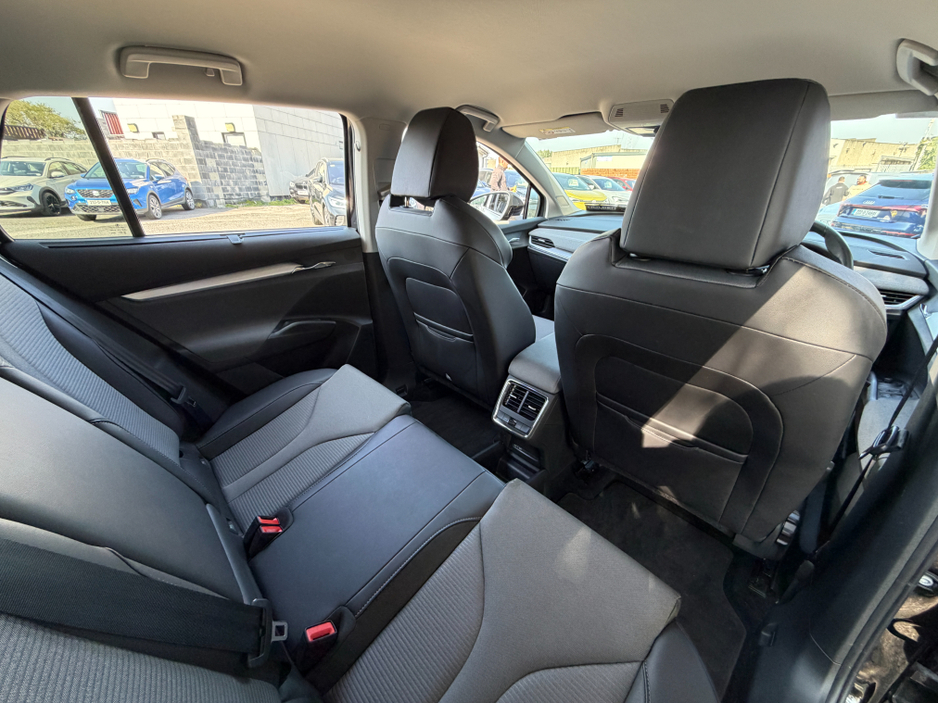 2023 Skoda Enyaq - image 21