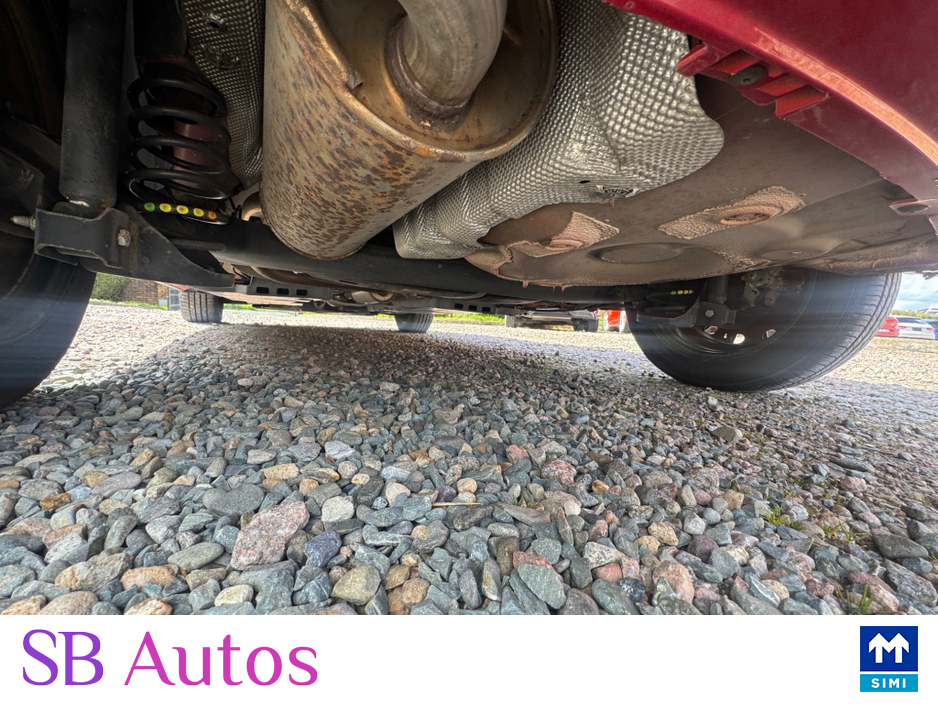 2015 Volkswagen Polo - image 10