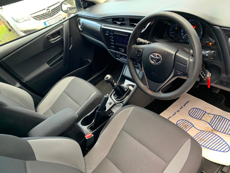 2019 Toyota Auris 1.4 D4D TERRA CAR VAN // PRICE EXCL. VAT // LOW MILEAGE // GREAT CONDITION // 04/26 CVRT // €6,906