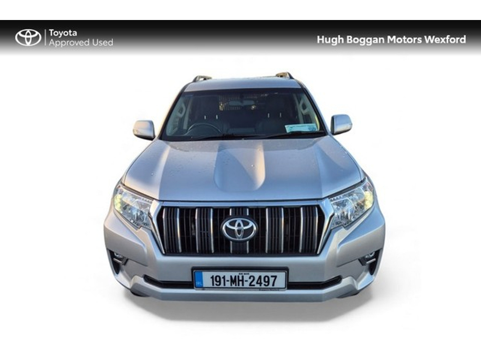 2019 Toyota Landcruiser - image 5