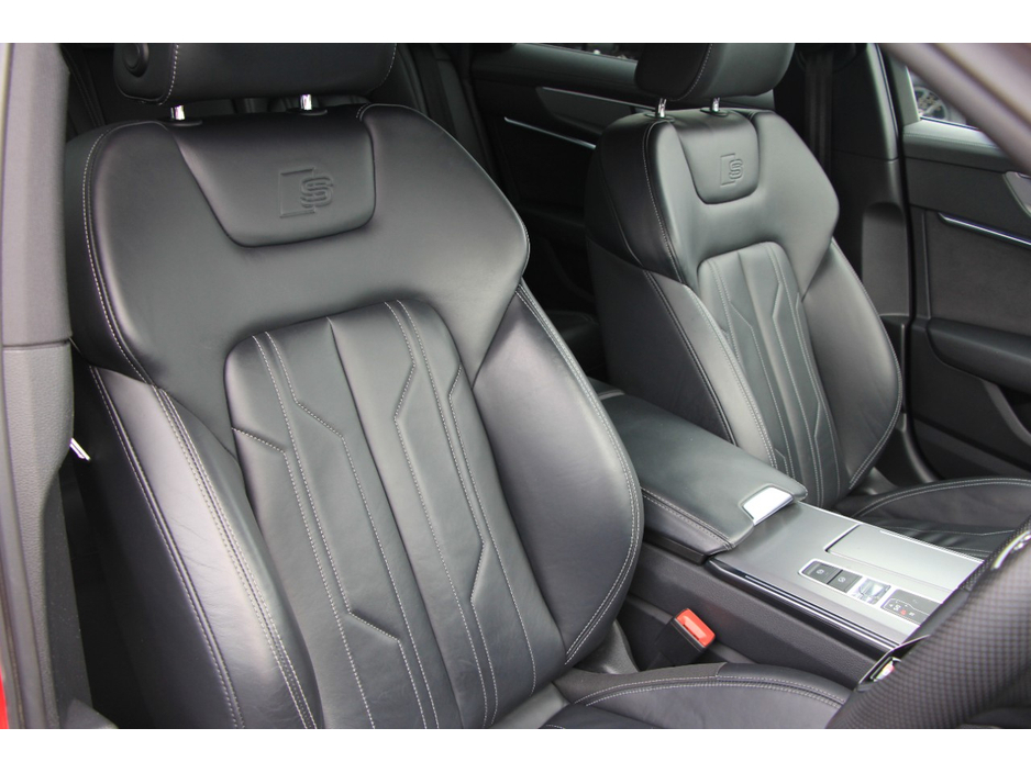 2022 Audi A6 - image 13