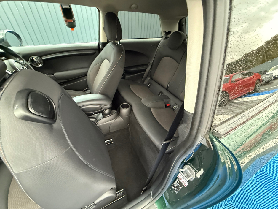 2018 MINI Cooper 1.5 PETROL - MANUAL - 12M WARRANTY - CAR:  1668 €12,950