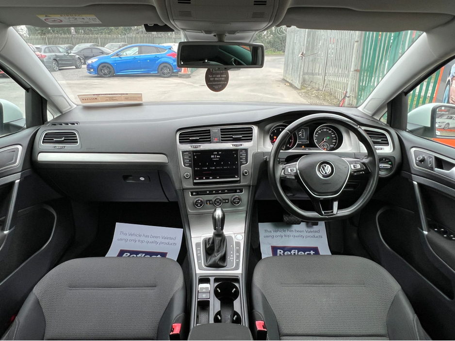 2016 Volkswagen Golf - image 13