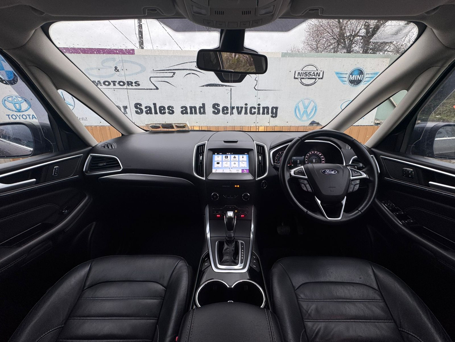 2017 Ford Galaxy - image 16