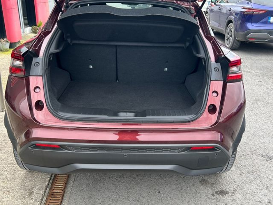 2025 Nissan Juke - image 8