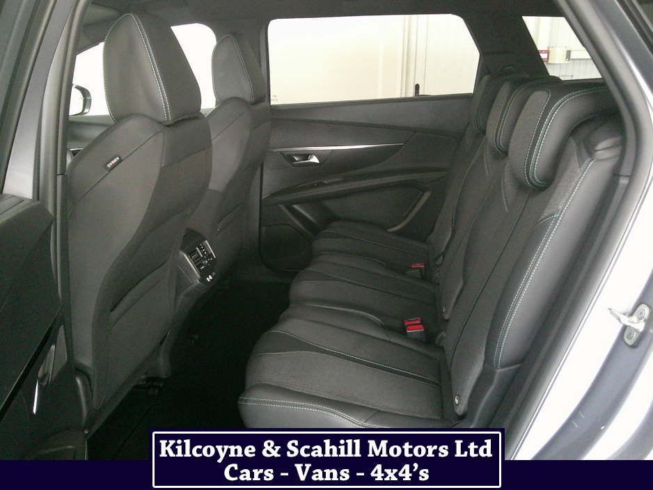 2024 Peugeot 5008 - image 13