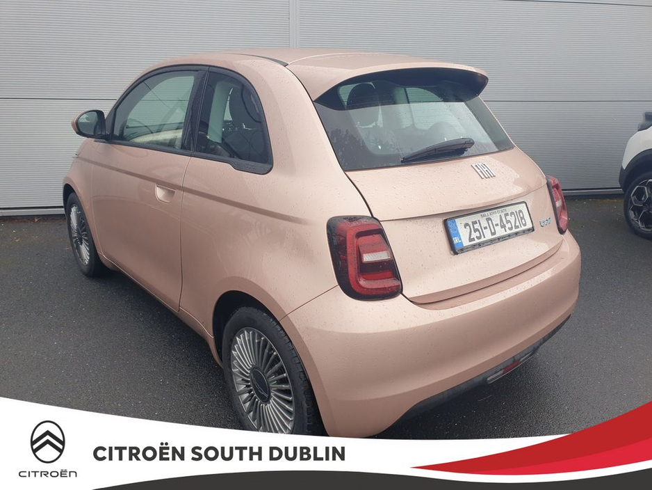 2025 Fiat 500 Icon 42kWh (320Kms WLTP Range) €19,950