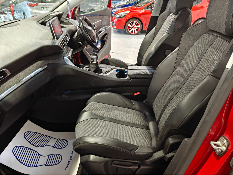 2018 Peugeot 3008 ALLURE 1.2 130 4DR €13,450