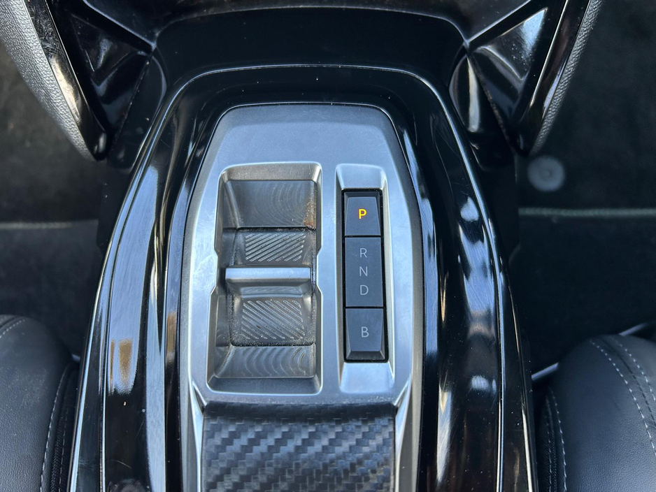 2023 Peugeot 2008 - image 23