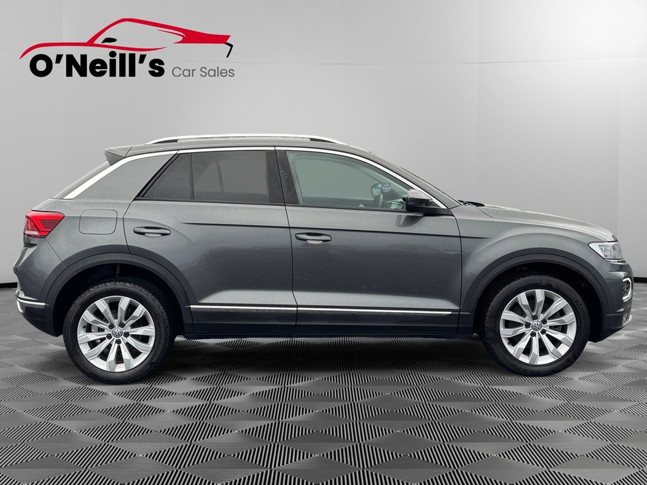 2018 Volkswagen T-Roc SPORT 1.5 TSI MANUAL GLASS ROOF €17,999
