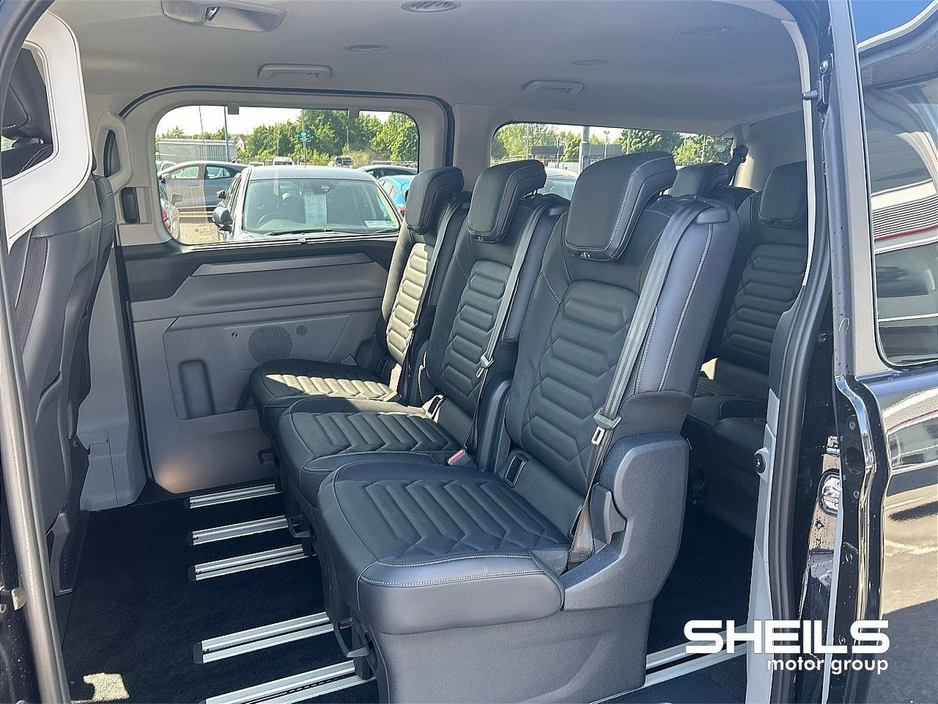 2026 Ford Tourneo Custom 1 TOURNEO PHEV LEFT - CANCELLED ORDER €65,950