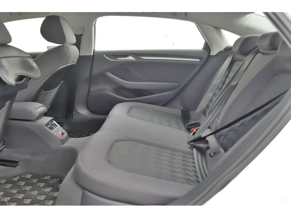 2016 Audi A3 - image 16