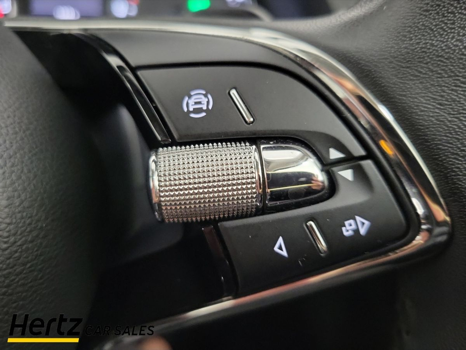 2024 Skoda Octavia - image 25