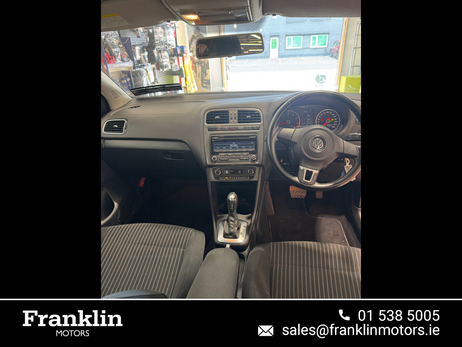 2012 Volkswagen Polo - image 7