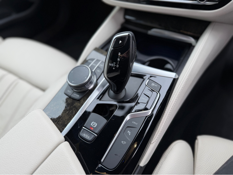 2017 BMW 5 Series 530E M-SPORT - 2.0L PETROL HYBRID - AUTO - 12M WARRANTY - CAR: 1796 €26,950