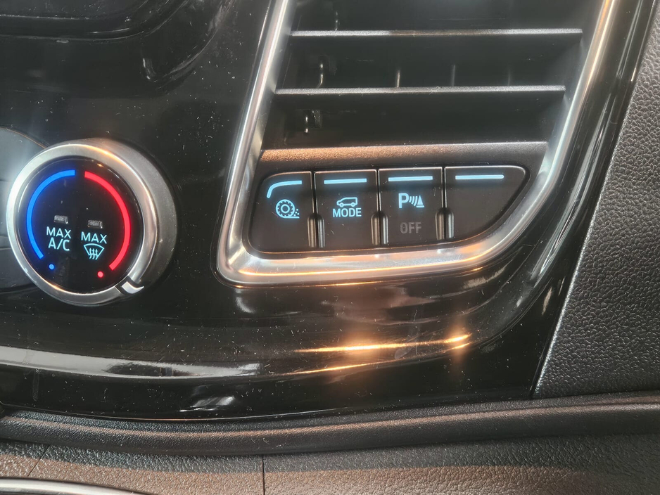 2022 Ford Transit Custom - image 11