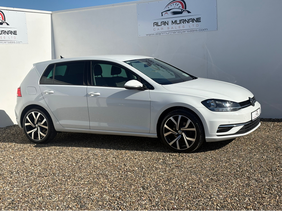 2019 Volkswagen Golf - image 4
