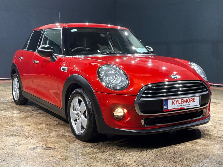 2018 MINI One - image 9