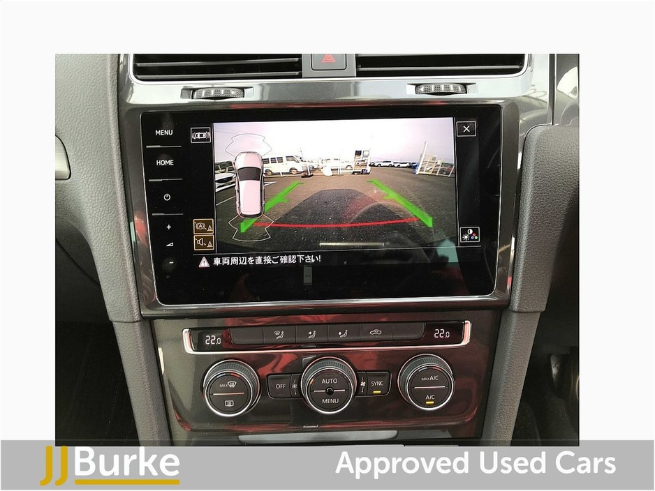 2020 Volkswagen Golf - image 13