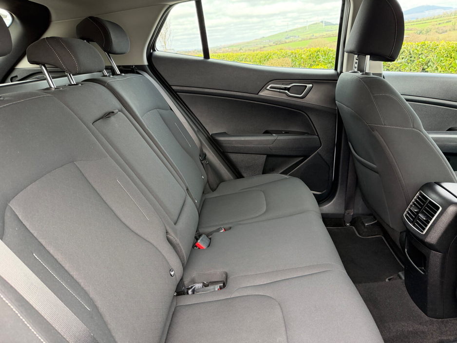 2023 Kia Sportage - image 14