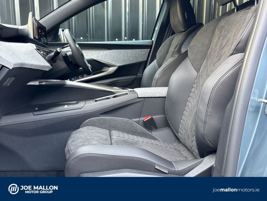 2026 Peugeot 3008 E GT EXCLUSIVE €53,195