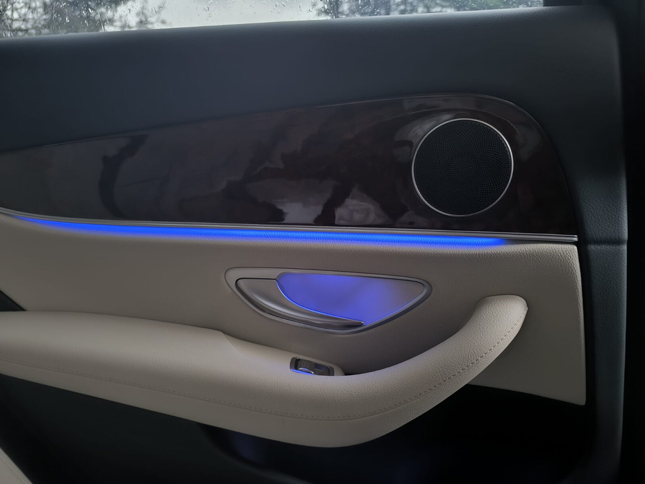 2020 Mercedes-Benz E Class - image 34