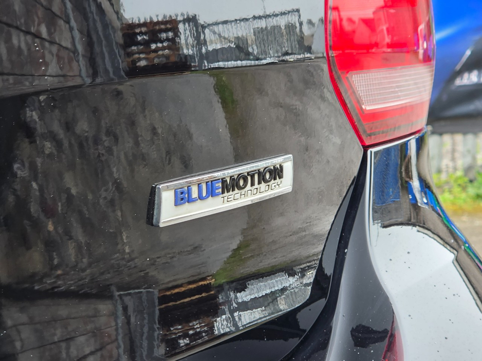 2016 Volkswagen Polo - image 7