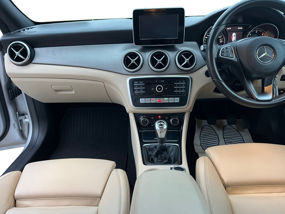 2018 Mercedes-Benz CLA Class - image 11