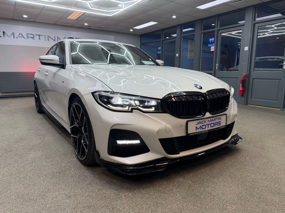 2019 BMW 3 Series - image 8