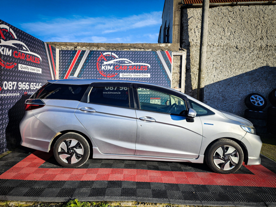2019 Honda Shuttle Hybrid 5 seater €13,950