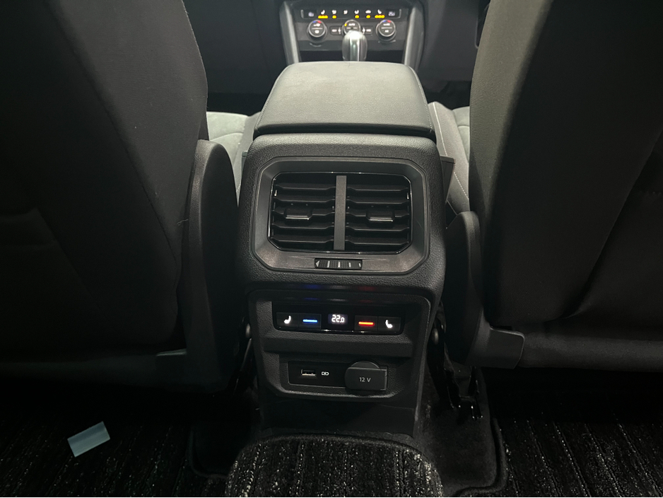 2018 Volkswagen Tiguan €23950! 2018 VOLKSWAGEN TIGUAN TDI 4MOTION HIGH LINE 2.0 AUTOMATIC / CRUISE CONTROL / 360° PARKING CAMERA / FRONT & REAR HEATED SEATS / PADDLE SHIFTERS €23,950