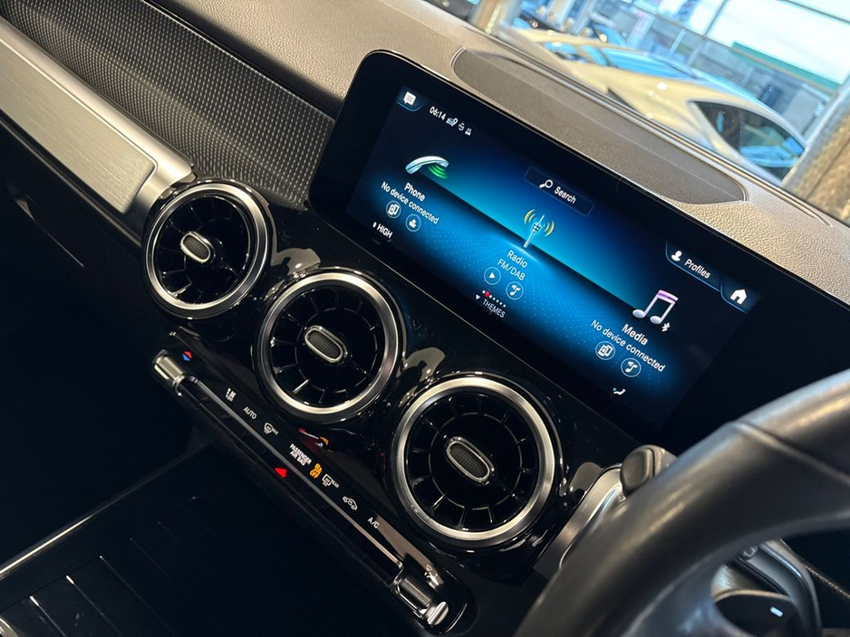 2022 Mercedes-Benz GLB - image 30