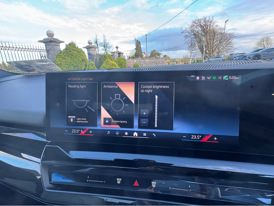 2024 BMW 5 Series - image 28