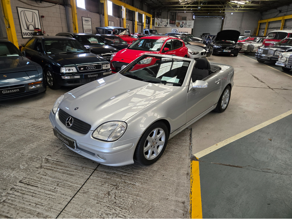 2004 Mercedes-Benz SLK Class - image 6