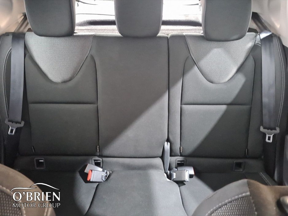 2018 Renault Clio - image 17