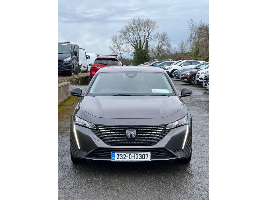 2023 Peugeot 308 - image 14