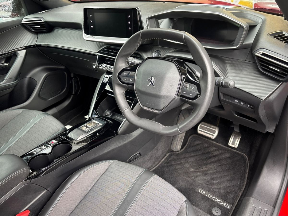 2023 Peugeot 2008 - image 9