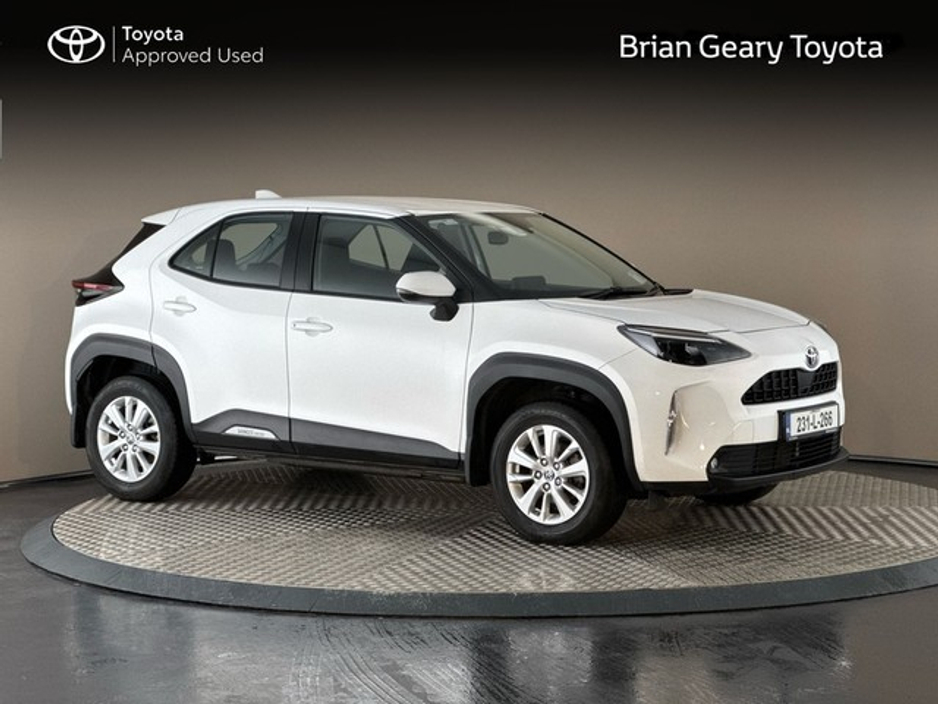 2023 Toyota Yaris Cross HYBRID LUNA €27,950
