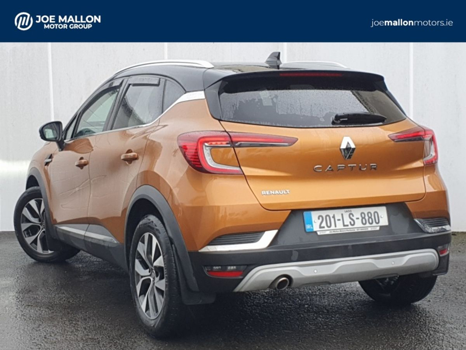 2020 Renault Captur - image 2